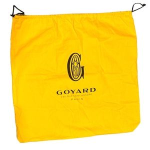 Go yard 22”x21” Golden Yellow Duster Bag🙄😅